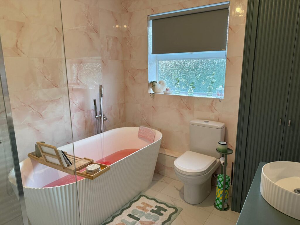 415e409f 2b1b 422f 82ff bf86b88f9ffc